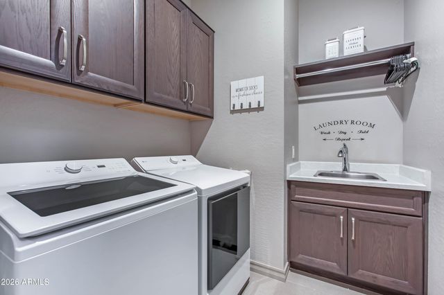1926 E KESLER Lane E, Chandler, AZ 85225