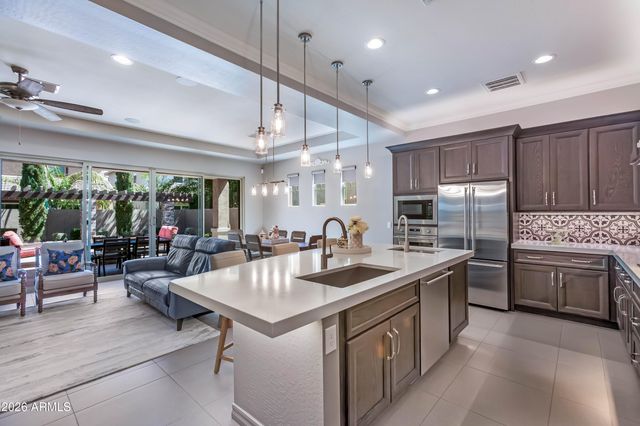 1926 E KESLER Lane E, Chandler, AZ 85225