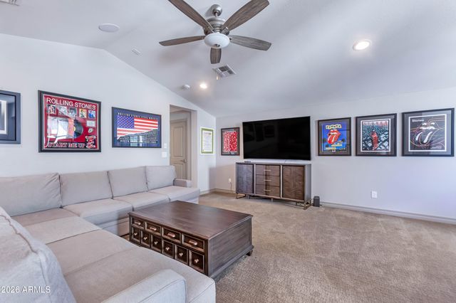 1926 E KESLER Lane E, Chandler, AZ 85225