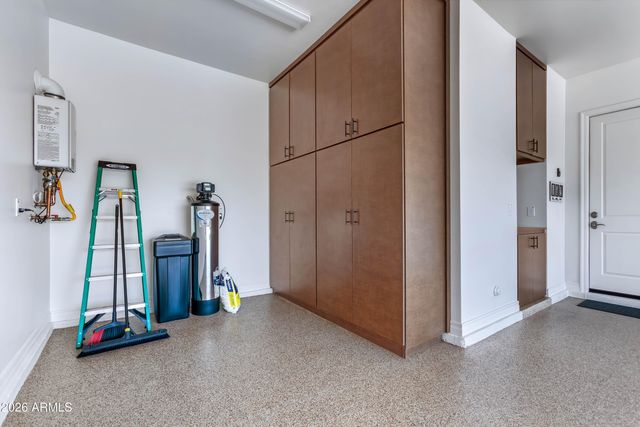 1926 E KESLER Lane E, Chandler, AZ 85225