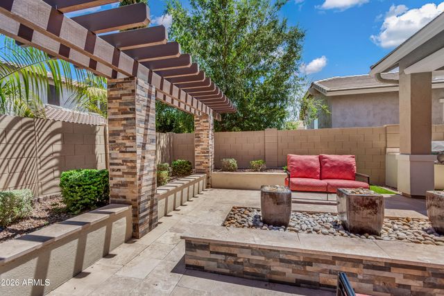 1926 E KESLER Lane E, Chandler, AZ 85225