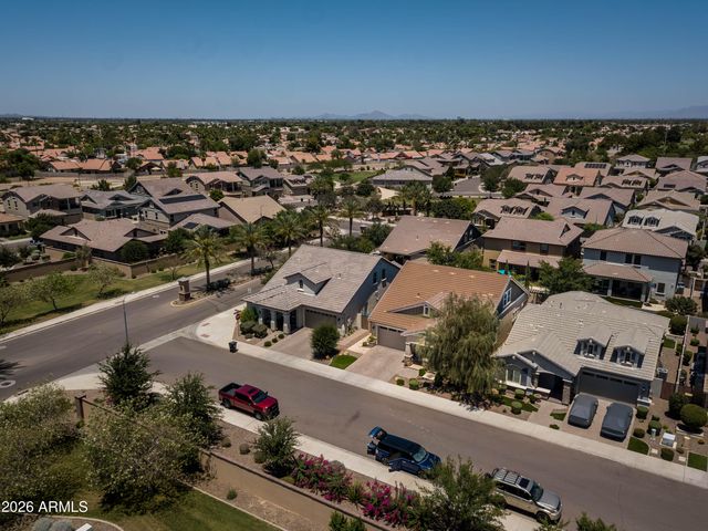 1926 E KESLER Lane E, Chandler, AZ 85225