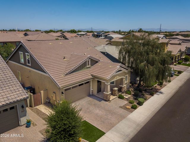 1926 E KESLER Lane E, Chandler, AZ 85225