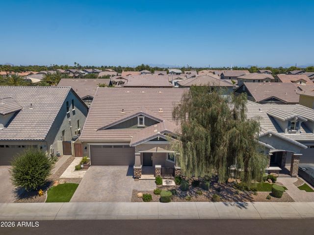 1926 E KESLER Lane E, Chandler, AZ 85225