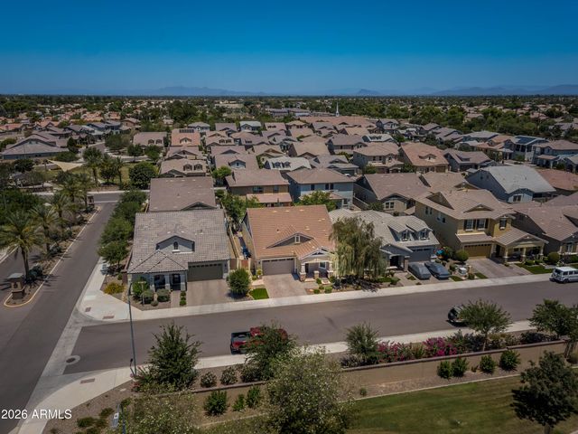 1926 E KESLER Lane E, Chandler, AZ 85225