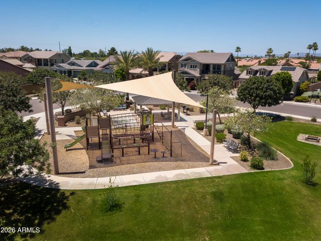 1926 E KESLER Lane E, Chandler, AZ 85225