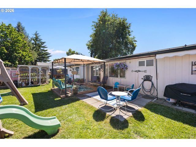 170 Ne ROBIN Way, Gresham, OR 97030