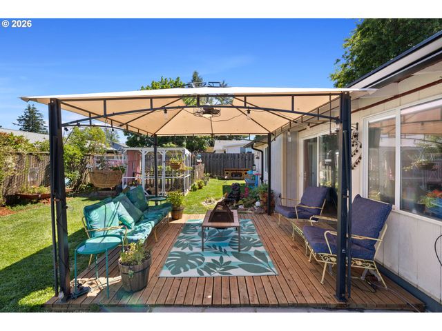 170 Ne ROBIN Way, Gresham, OR 97030