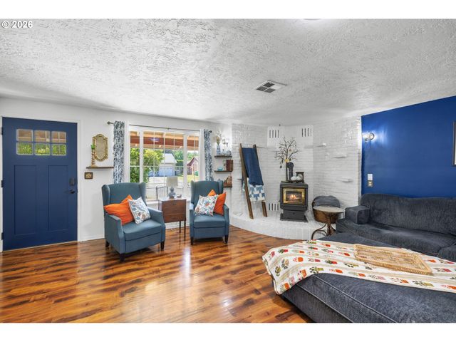 170 Ne ROBIN Way, Gresham, OR 97030