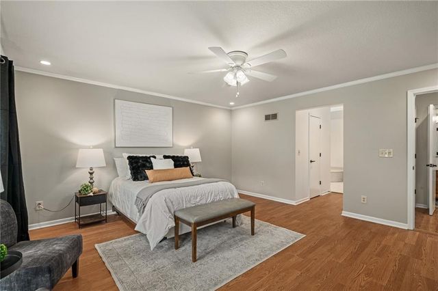 11721 Hemlock Street, Overland Park, KS 66210