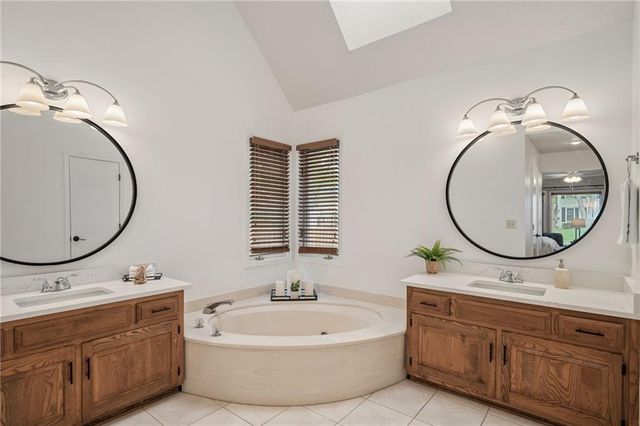 11721 Hemlock Street, Overland Park, KS 66210