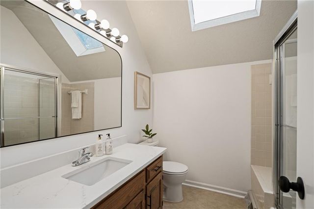 11721 Hemlock Street, Overland Park, KS 66210