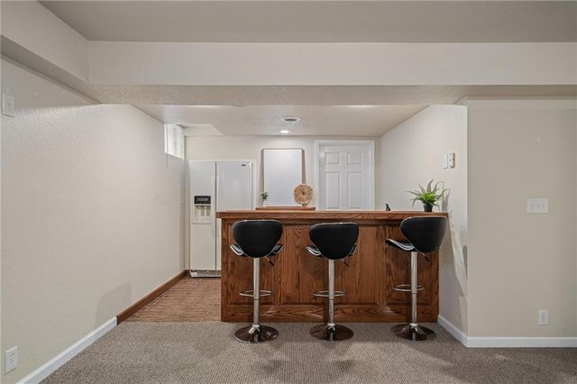 11721 Hemlock Street, Overland Park, KS 66210