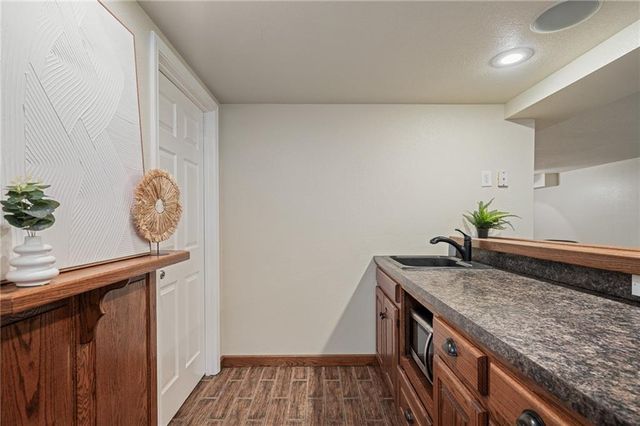 11721 Hemlock Street, Overland Park, KS 66210