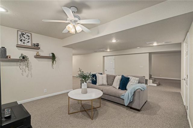 11721 Hemlock Street, Overland Park, KS 66210