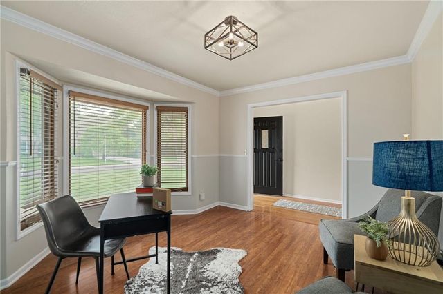 11721 Hemlock Street, Overland Park, KS 66210