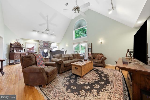 47 CAMBRIDGE CT, Martinsburg, WV 25403