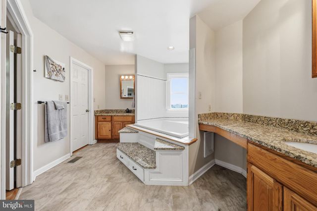 47 CAMBRIDGE CT, Martinsburg, WV 25403
