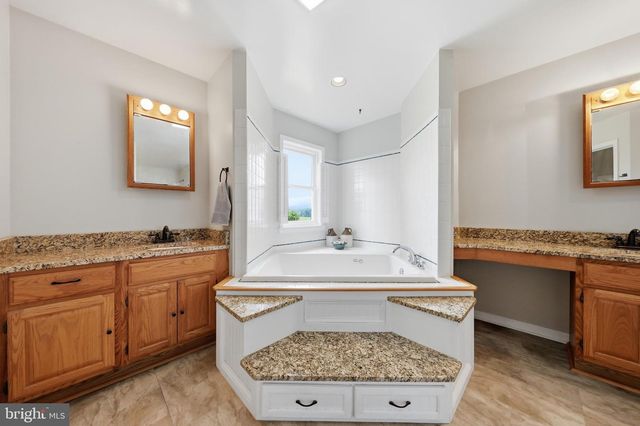 47 CAMBRIDGE CT, Martinsburg, WV 25403