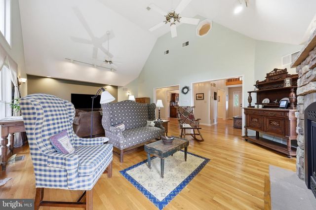 47 CAMBRIDGE CT, Martinsburg, WV 25403