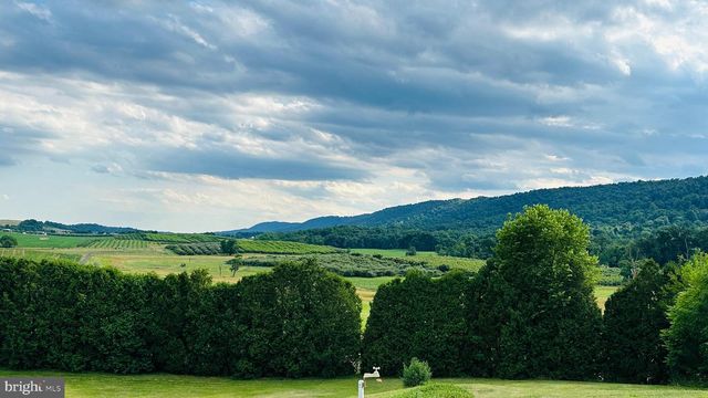 47 CAMBRIDGE CT, Martinsburg, WV 25403