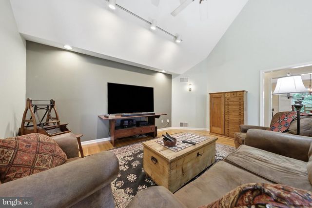 47 CAMBRIDGE CT, Martinsburg, WV 25403