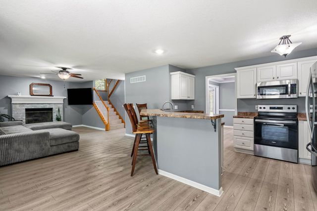 76 Kennelworth Circle, Hampton, IL 61256
