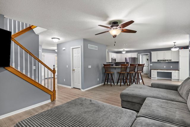 76 Kennelworth Circle, Hampton, IL 61256