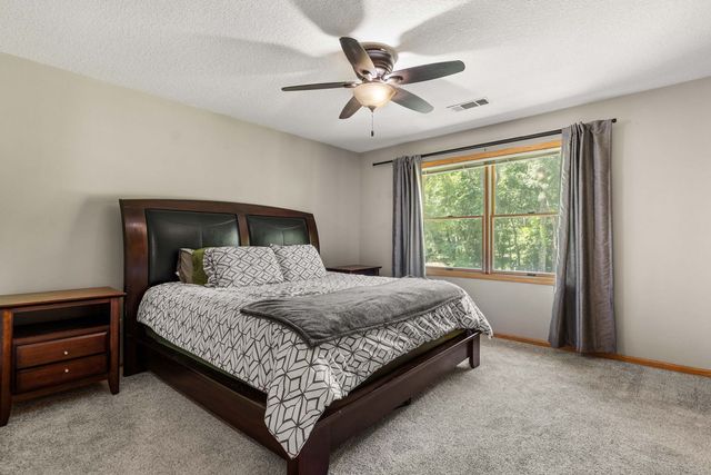 76 Kennelworth Circle, Hampton, IL 61256