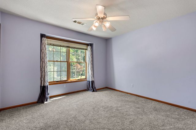 76 Kennelworth Circle, Hampton, IL 61256