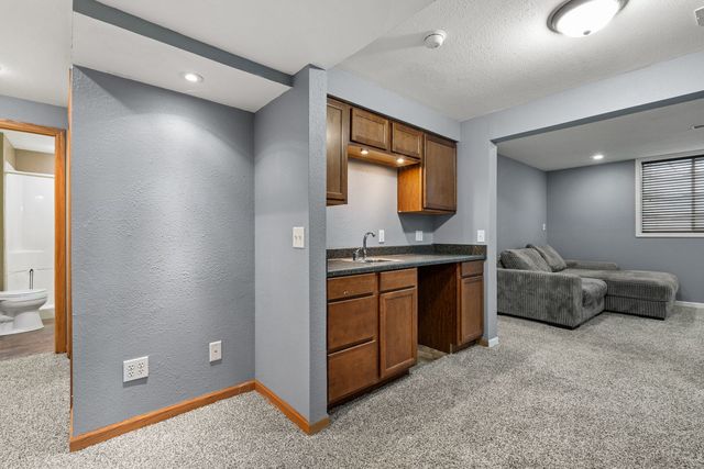 76 Kennelworth Circle, Hampton, IL 61256