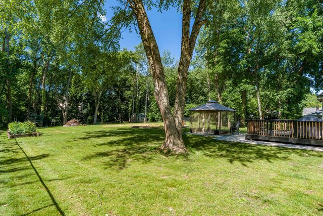 76 Kennelworth Circle, Hampton, IL 61256