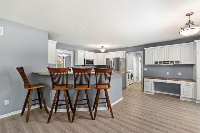 76 Kennelworth Circle, Hampton, IL 61256
