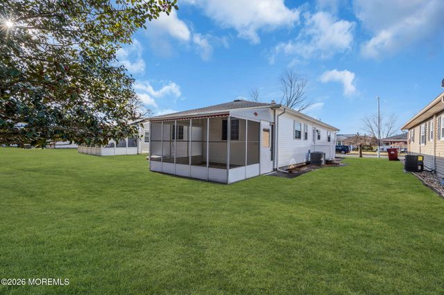 770 Jamaica Boulevard, Toms River, NJ 08757