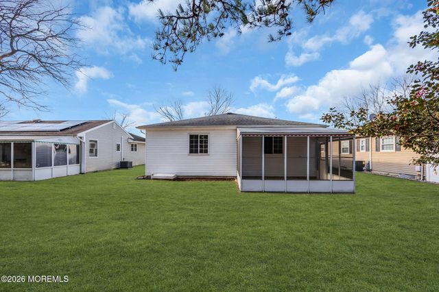 770 Jamaica Boulevard, Toms River, NJ 08757