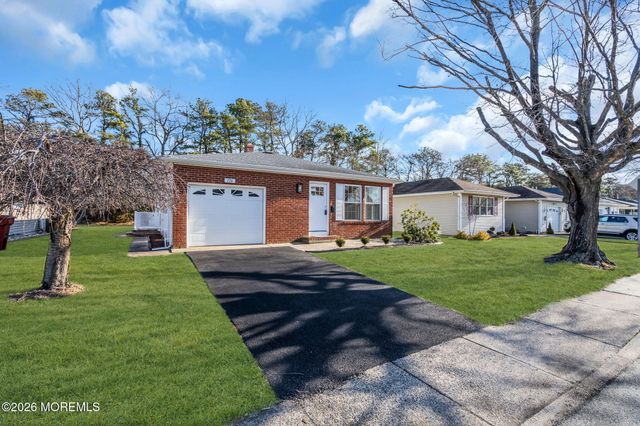 770 Jamaica Boulevard, Toms River, NJ 08757