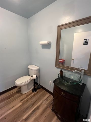 2225-2235 3RD Avenue, Rock Island, IL 61201