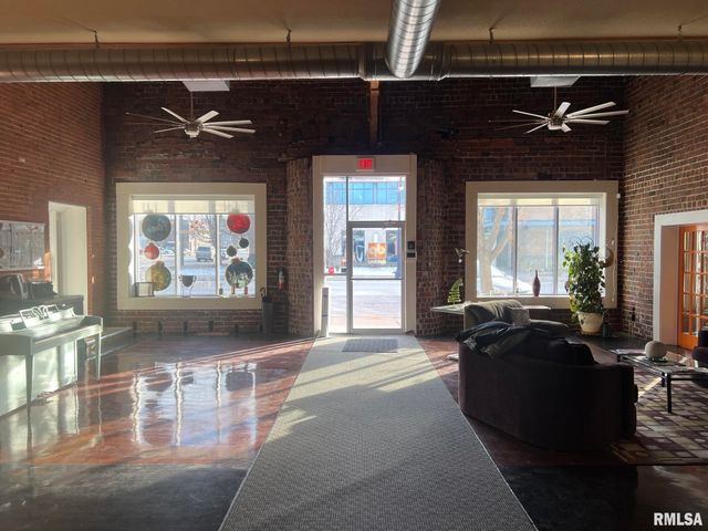 2225-2235 3RD Avenue, Rock Island, IL 61201