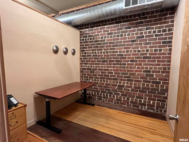 2225-2235 3RD Avenue, Rock Island, IL 61201