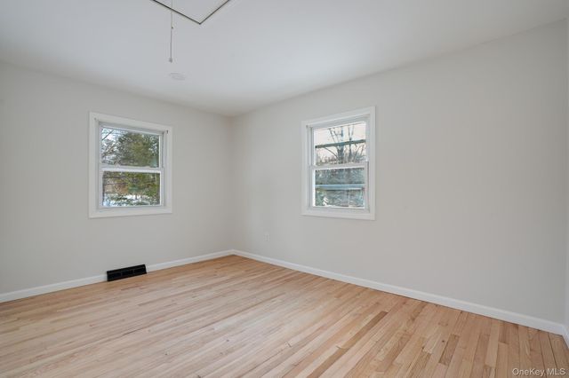 629 Twin Arch Road, Rock Tavern, NY 12575