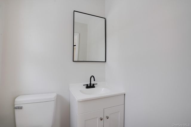 629 Twin Arch Road, Rock Tavern, NY 12575