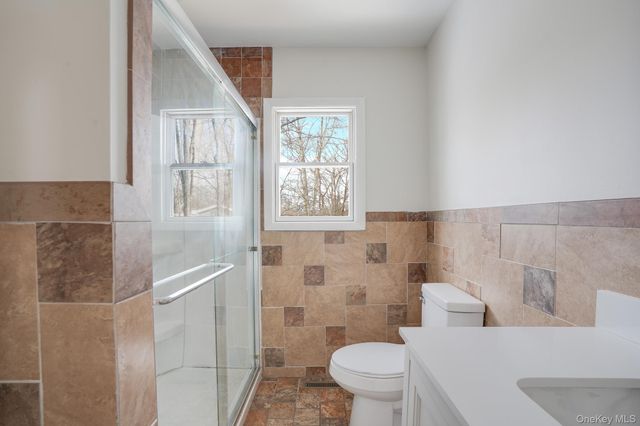 629 Twin Arch Road, Rock Tavern, NY 12575