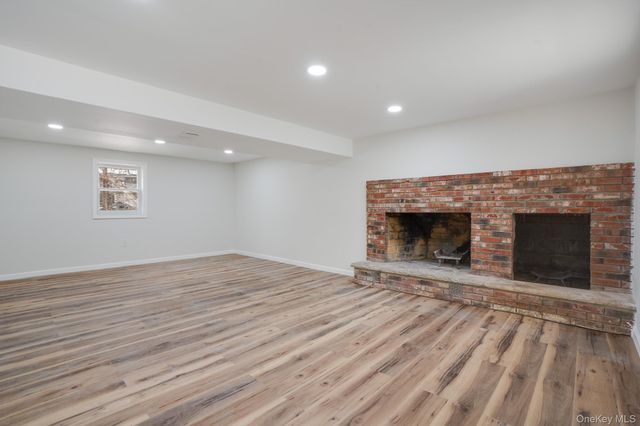 629 Twin Arch Road, Rock Tavern, NY 12575