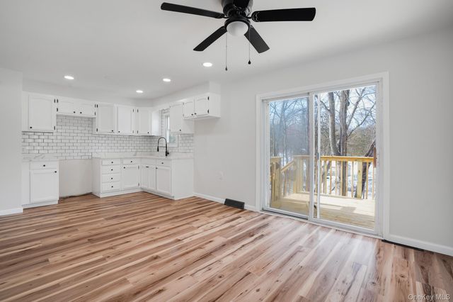 629 Twin Arch Road, Rock Tavern, NY 12575