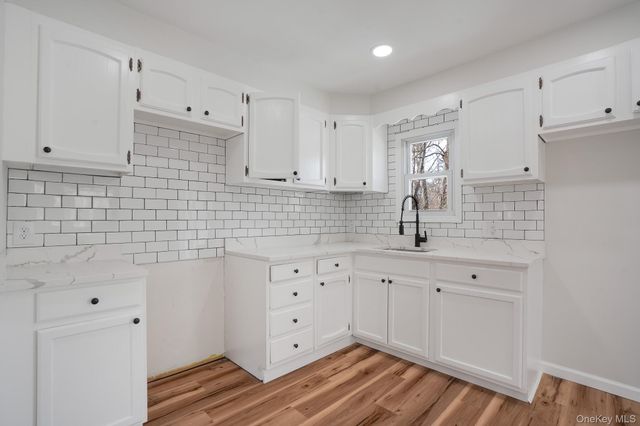 629 Twin Arch Road, Rock Tavern, NY 12575