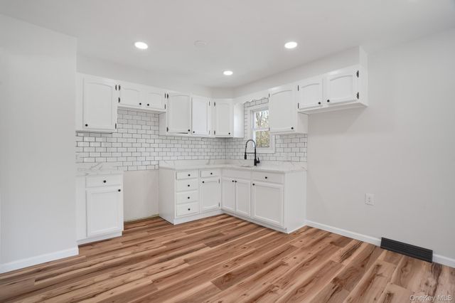 629 Twin Arch Road, Rock Tavern, NY 12575