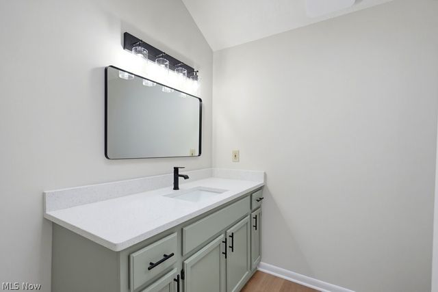 6907 Elmwood Drive, Solon, OH 44139