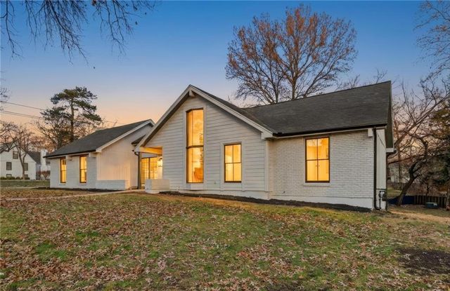 10301 Howe Drive, Leawood, KS 66206