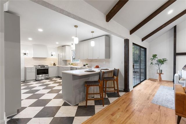 10301 Howe Drive, Leawood, KS 66206