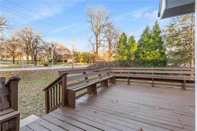 10301 Howe Drive, Leawood, KS 66206